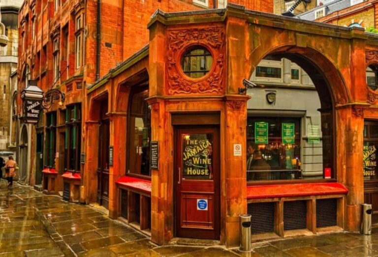 City of London Historic Pub Tour with Beers and Bar Snacks - Why This Tour Offers Great Value