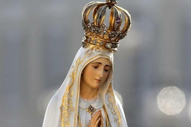 City Tour procession of candles, Fatima night - The Sum Up