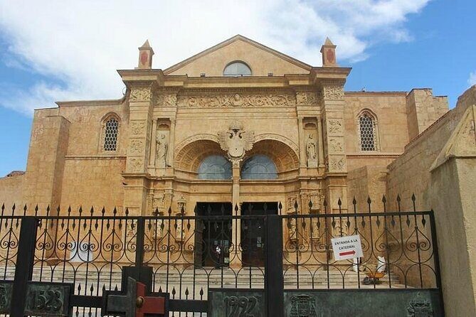 City tour - the best Adventures & tradicional of Santo Domingo - Transportation & Comfort