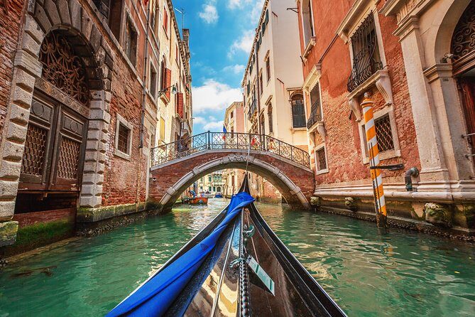 Classic 30-Minute Gondola Ride in Venice - The Itinerary in Detail