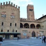 Classic Private Walking Tour Bologna - Key Points