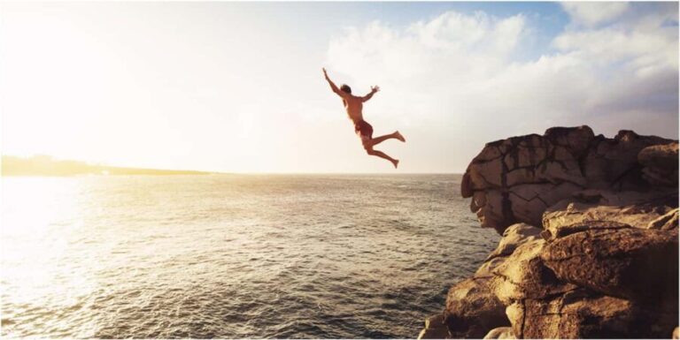 Cliff Diving & Coasteering near Barcelona + Transport - Practical Details and Tips