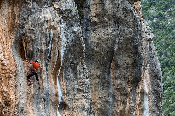 Climbing in Leonidio with instructor - What to Expect from Your Climbing Adventure in Leonidio