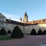 Cluny: Abbey Private Guided Tour with "ticket included" - Starting Point and Overall Structure