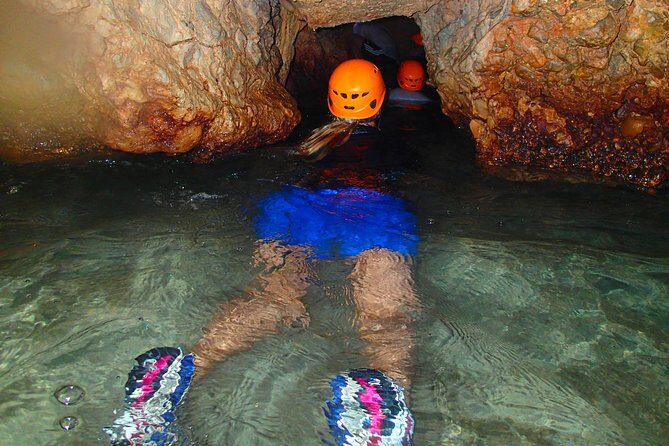 Coasteering Cliff jumping - Practical Tips for Your Coasteering Adventure