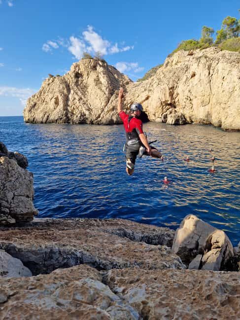 Coasteering South - The Itinerary and Activities