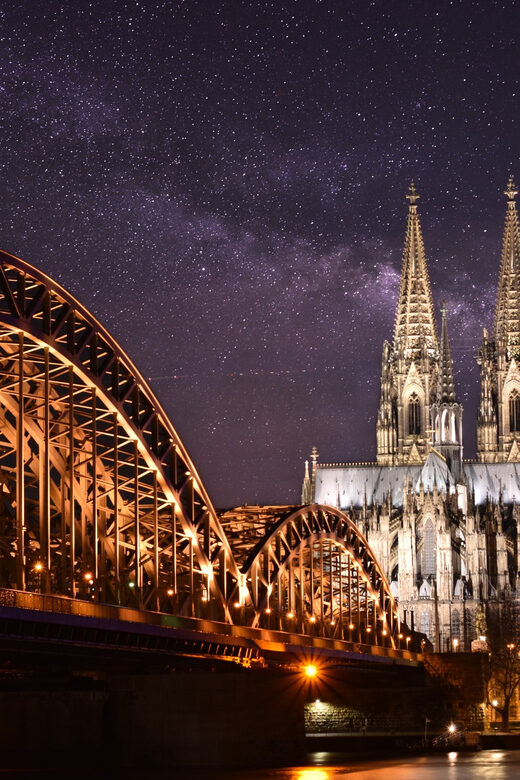Cologne: Rhine River Winter Cruise with Festive Music - Who Is This Cruise Best For?