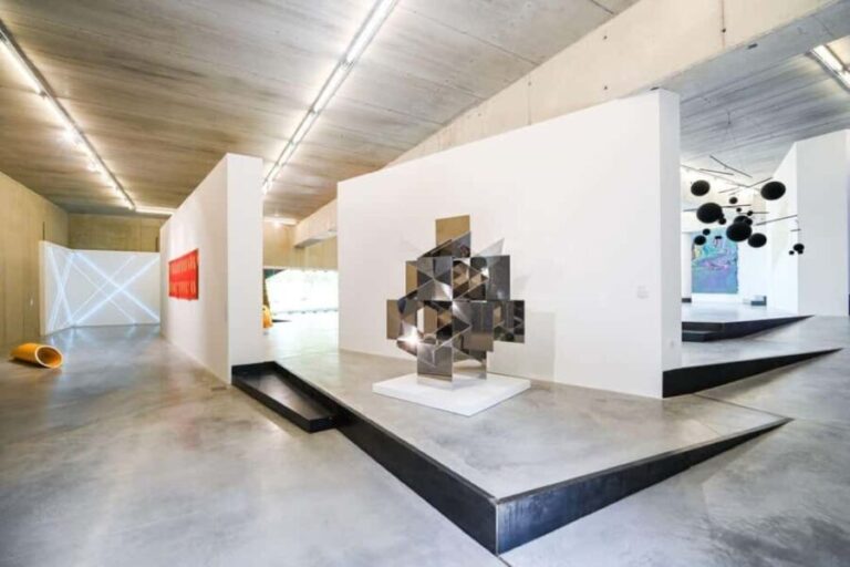 Commanderie de Peyrassol: Guided tour of the Art Collection - Who Should Book This Tour?