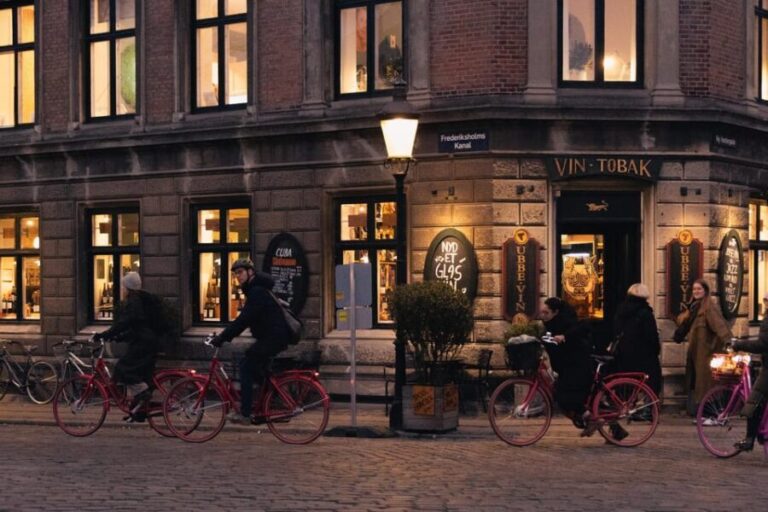 Copenhagen: Christmas Bike Tour with a local Guide - Starting Point and Overall Atmosphere