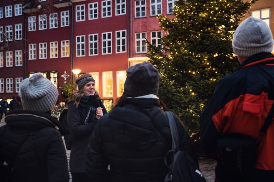 Copenhagen: Christmas Walking Tour with Treats and Drinks - Discovering Danish Christmas Traditions