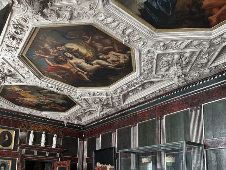 Copenhagen: Private Guided Walking Tour of Rosenborg Castle - A Closer Look at the Rosenborg Castle Tour