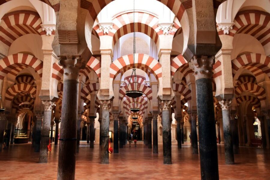 Córdoba Guided Tour of the Mosque, Jewish Quarter & Alcazar - Who Is This Tour Best For?
