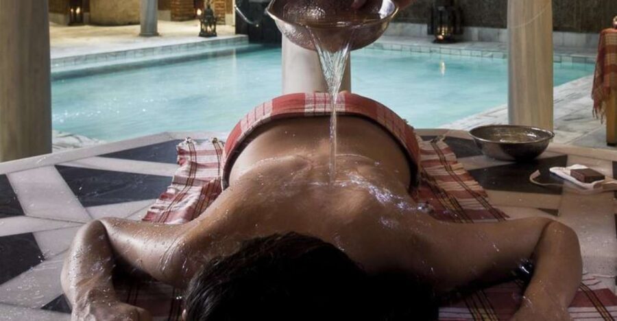 Córdoba: Hammam Al Ándalus Entry Ticket w/Optional Massage - The Massage & Exfoliation: A Highlight for Many