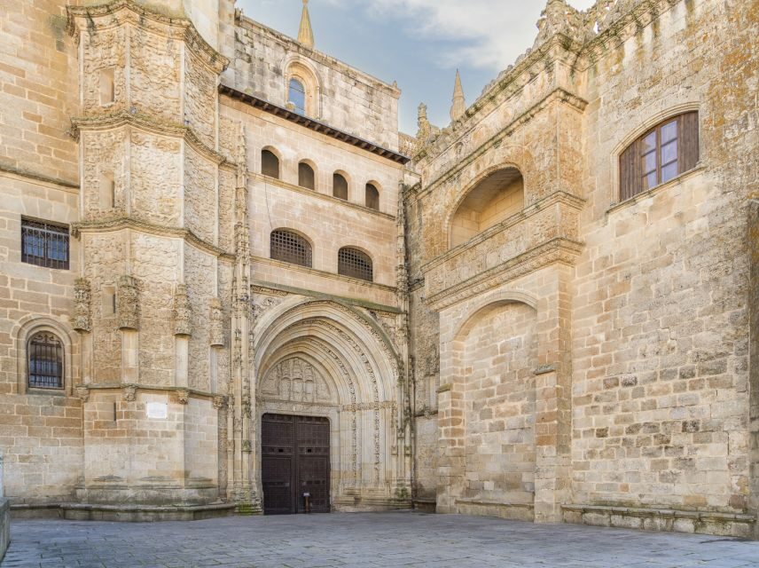 Coria: Cathedral of Coria Ticket Entrance - Architectural Features and Artistic Highlights