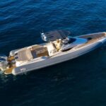 Corralejo: Speedboat Cruise to Beaches with Fruit and Drinks - Breaking Down the Itinerary