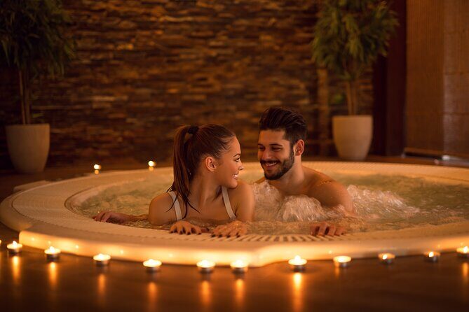 Couples massage with private jacuzzi, cup of cava and SPA entry at Eurotel - Who is This Perfect For?
