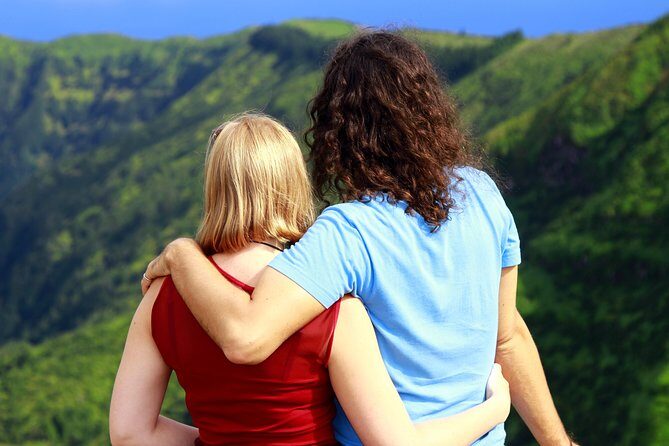 Couples PRIVATE Hybrid 4X4 Tour - Furnas (Inc Hot Springs and 3 Course Lunch) - Who Is This Tour Best For?