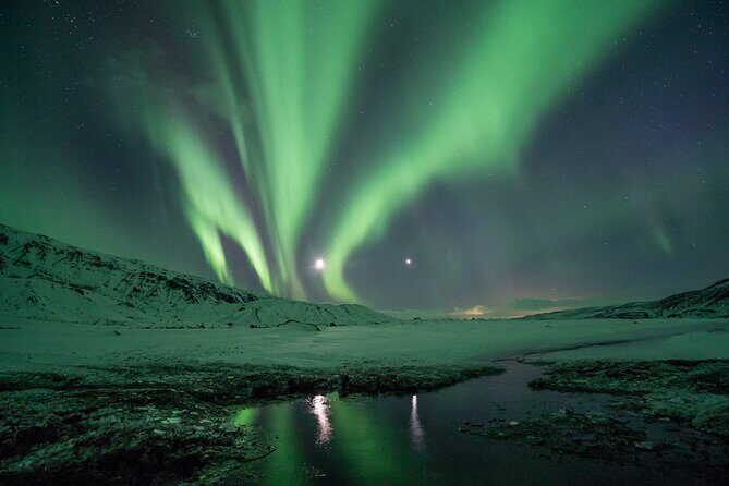 Cozy Northern Lights Tour with Icelandic Treats and Liquor - Practical Tips for Travelers