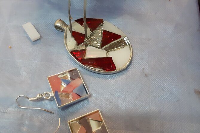 Create your own jewellery in Gaudí-style - Who Should Consider This Workshop?