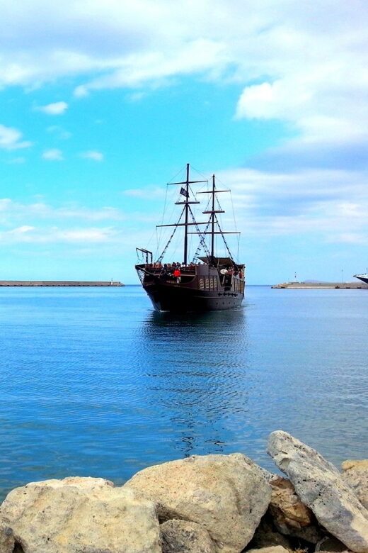 Crete:Day Trip to Rethymno City,Chania City and Kournas Lake - FAQ