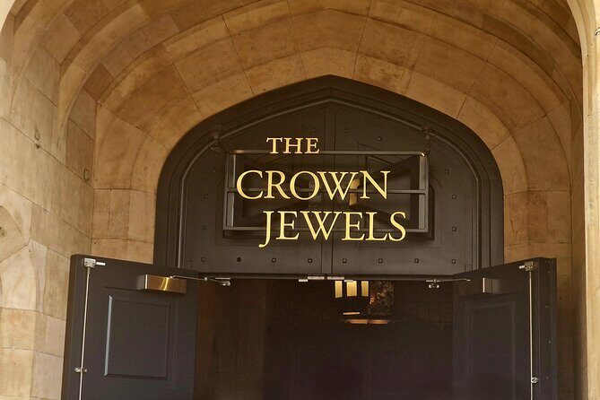 Crown Jewels Royal Secrets Scandals and Tower of London Tour - The Itinerary in Detail