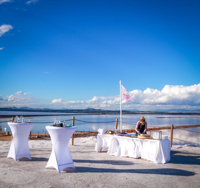 Culinary demonstration with Gourmet Tasting in The Pink Lake - Who Will Love This Tour?