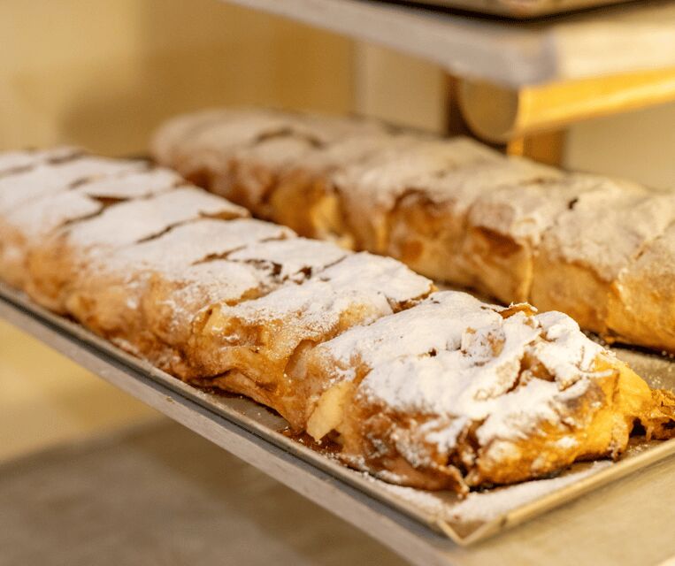 Culinary evening at the Gerstner K. u. K. Hofzuckerbäcker - Who Should Consider This Experience?