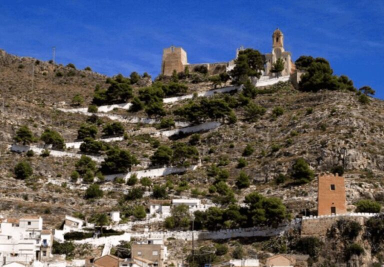 Cullera: History, Beach, and the boat trip to the Albufera - Exploring Cullera’s Old Town and Beaches