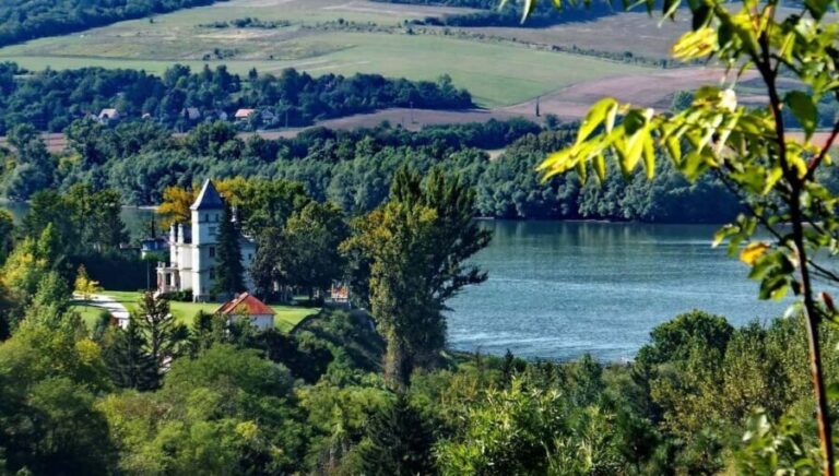 Danube Bend Day Trip - Nature Escape to Zebegény - What Makes This Tour Worth It?