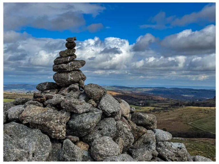 Dartmoor: Guided Hiking Tours FULL Day - Who Should Consider This Tour?