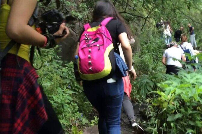 Dashbashi Canyon. The village of Asureti and Didgori monument. - Authentic Experiences and Practical Tips