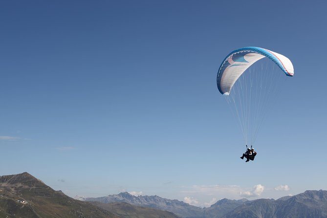 Davos Paragliding Private Tandem Pilot Half Day - Practical Tips for Travelers