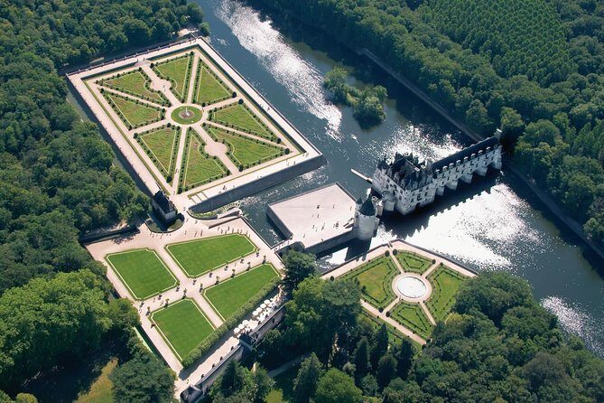 Day Tour of Chateaux of Chenonceau, Chambord & Caves Ambacia from Tours/Amboise - Value and Practical Considerations