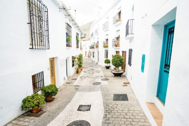 Day Tour to Frigiliana & Nerja from Granada - What Makes This Tour Stand Out?