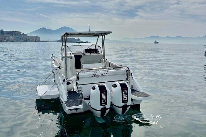 Day trip to Capri on beneteau flyer 9 - Practical Details & Considerations