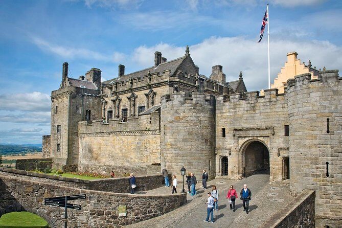 Day Trip to Loch Lomond and Trossachs National Park with Optional Stirling Castle Tour from Edinburgh - What to Expect at Each Stop