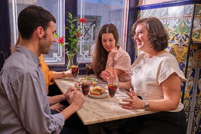 De Tapas in Malasaña: Evening Wine and Tapas Tour - Who This Tour Suits Best