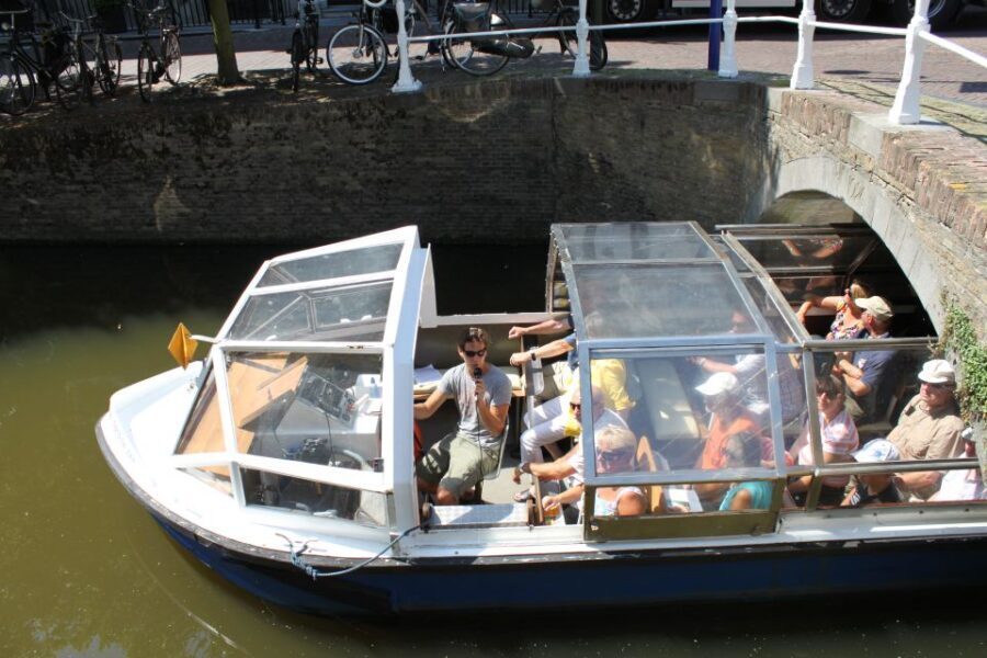 Delft: Canal Cruise with Guided Commentary - Who Should Consider This Tour?