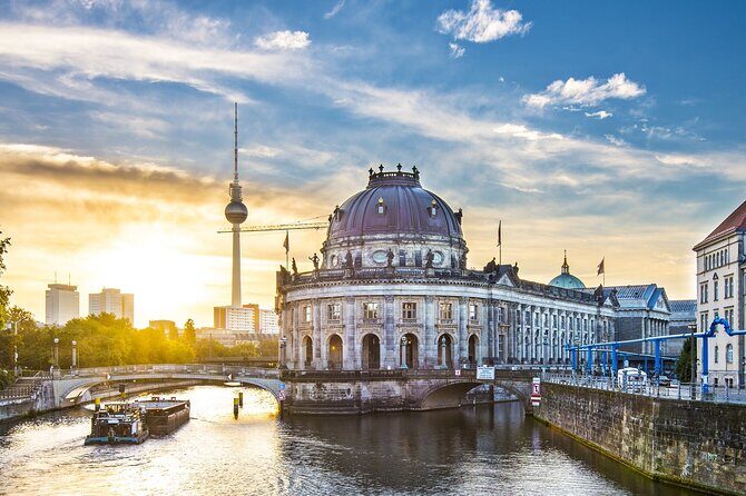 Deluxe Berlin Shore Trip from Warnemunde and Rostock Port - What We Love About This Tour