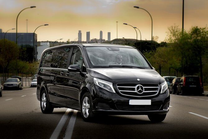 Departure from Central London to Heathrow Airport by Luxury Van - The Value of a Private Luxury Transfer