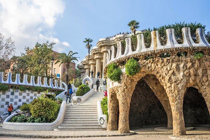 Departure Transfer from Barcelona to Airport BCN in Private Car/Van - What to Expect on the Day