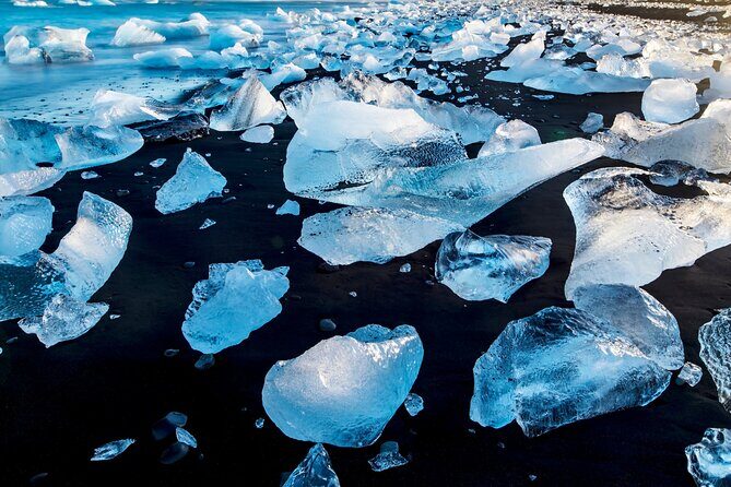 Diamond Beach & Jökulsárlón Floating Glacier Guided Day Tour - The Value of the Experience