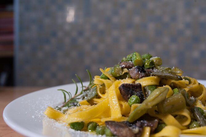 Dine & Enjoy a Cooking Demo at Local's Home in Pisa - The Cooking Demonstration: A Visual and Tasty Lesson