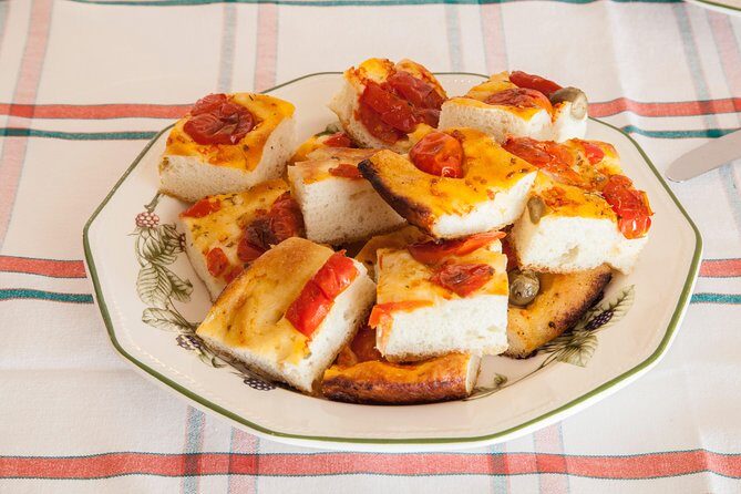 Dining Experience at a local's Home in Castellabate with Show Cooking - Who Will Love This Experience?