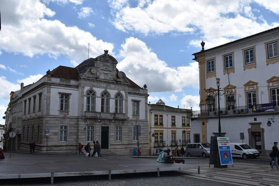 Discover Evora: Full-Day Adventure - Why This Tour Offers Great Value