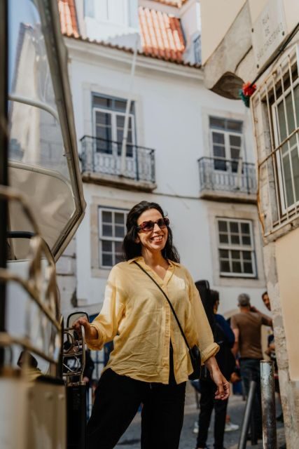 Discover Lisbon 4h Tuk Tuk - FAQs