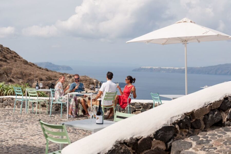 Discover Santorini: Prehistoric Akrotiri & Winery Tour - Exploring Santorini in a Nutshell