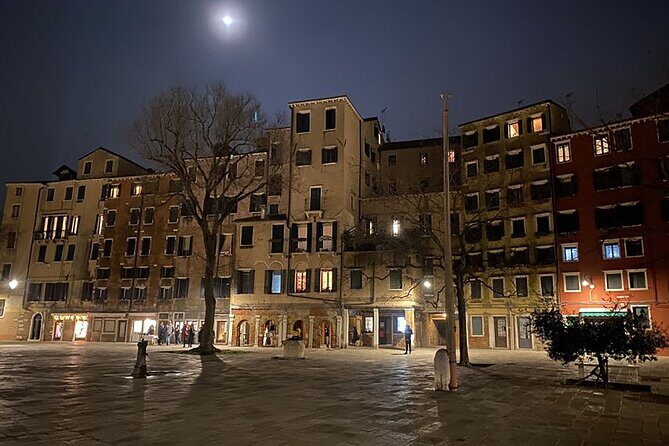 Discover Venice Ghostly Lore on Foot - Who Will Love This Tour?