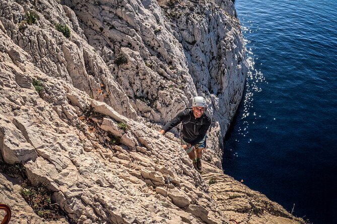 Discovery Climbing Large Routes in the Calanques of Marseille - Who Should Book This Experience?