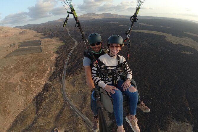 DISCOVERY FLIGHT tandem paragliding Lanzarote with pro pilot - Who Will Love This Experience?